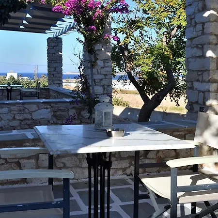 Kalypso Naousa (Paros)